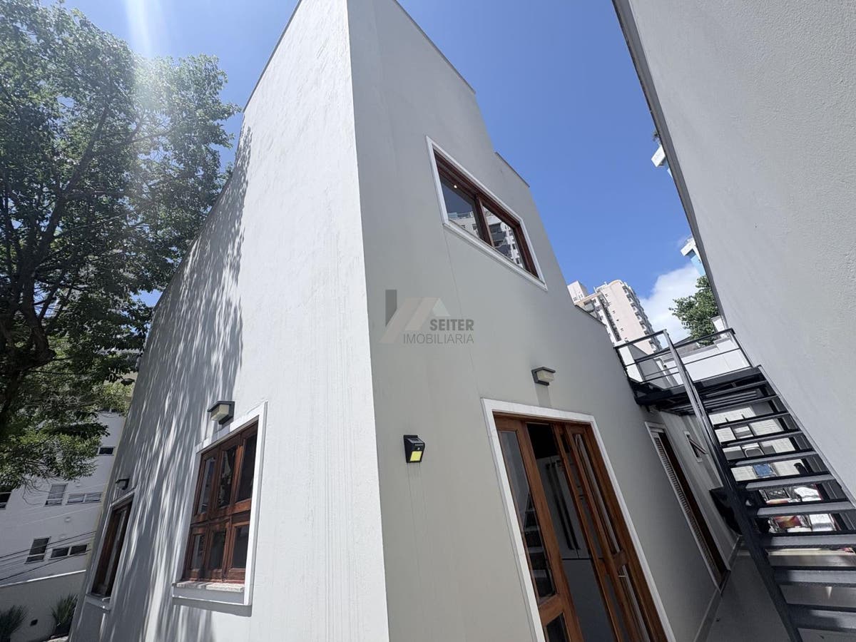 Casa nova a venda Florianopolis Itacorubi