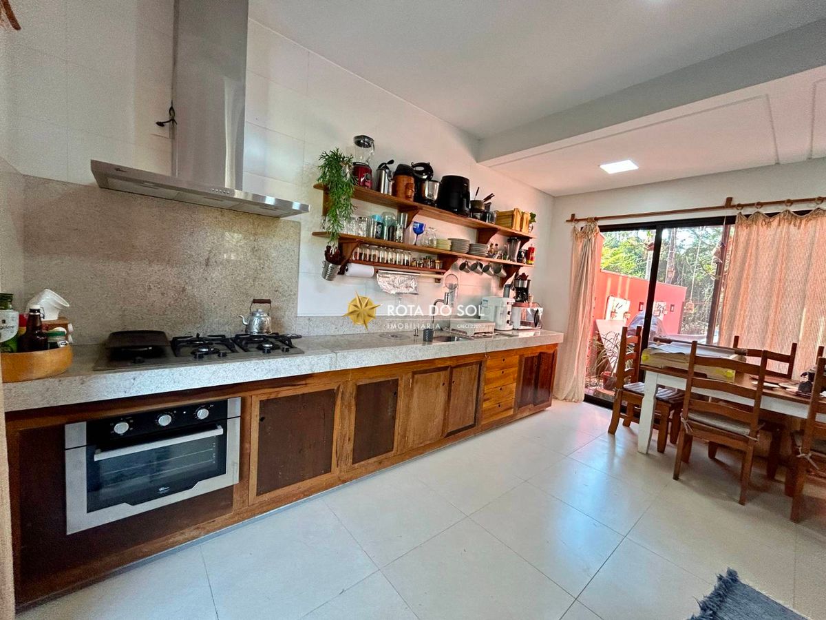 Casa à venda 4 quartos com piscina Praia Mariscal Bombinhas SC - 19