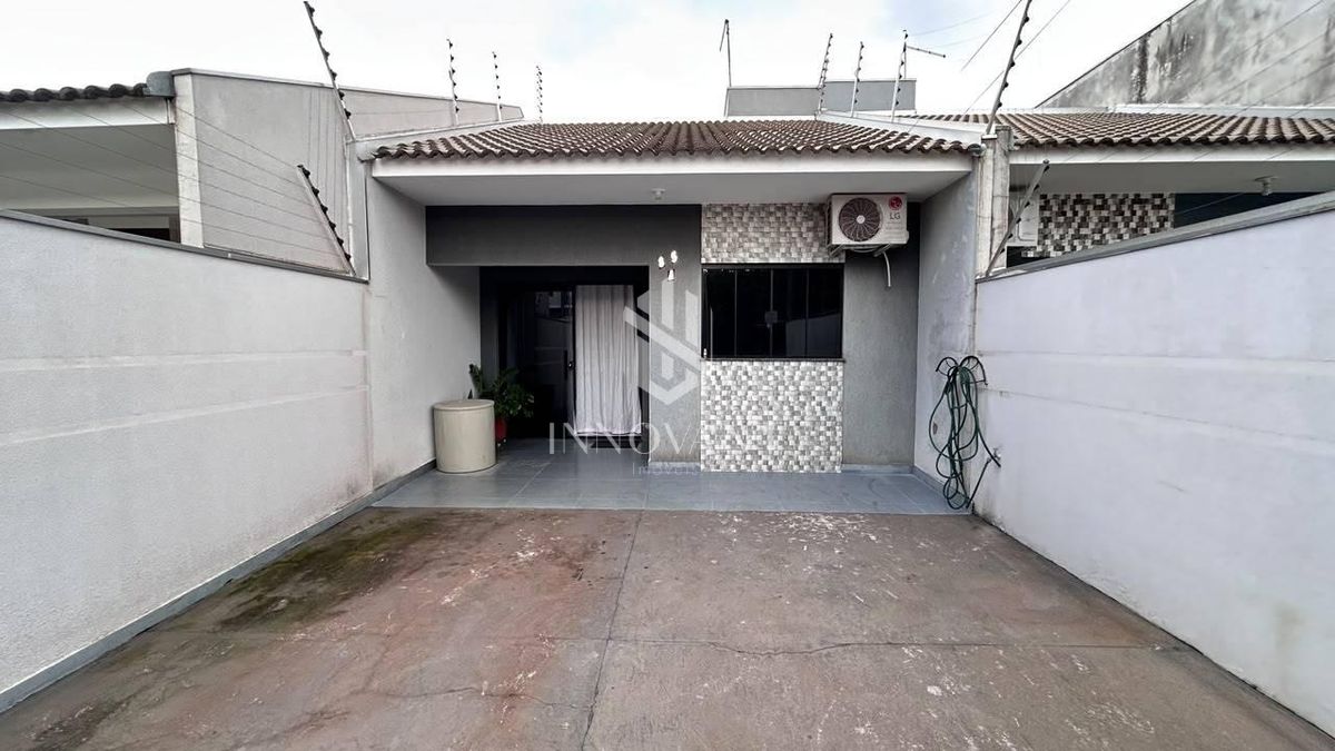 Casa, 2 quartos, 58 m² - Foto 1