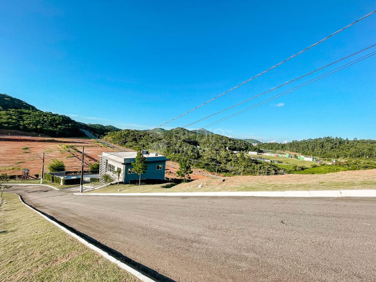 Lote/Terreno de 355m² no bairro Centro, em Camboriú | Eu Corretor