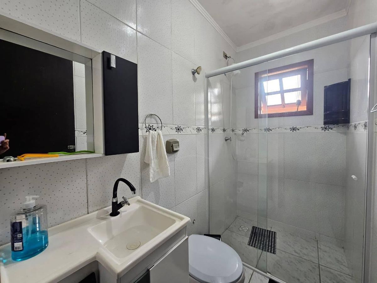 Casa a 200 metros da praia, 2 quartos sendo 1 suíte, bal brasília