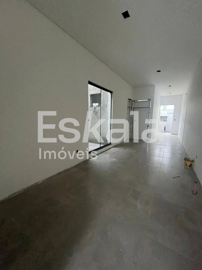 Casa geminada à venda com 01 suíte + 01 quarto Bairro Jaraguá 99