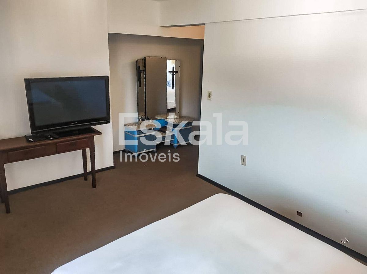 Apartamento com 01 Suíte + 02 Dormitórios Centro - Jaraguá do Sul
