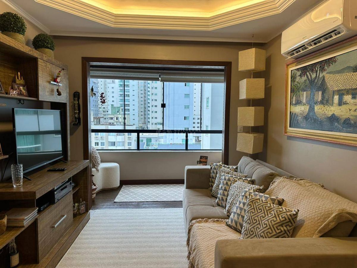Temporada Ed. Recanto do Mar: 2 quartos // região central // ar condicionado - Apartamento em Centro, Balneário Camboriú - para temporada - IMOBILIÁRIA GUILHERME LTDA