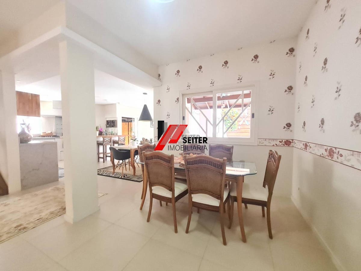 Casa de 4 suites a venda em Florianopolis