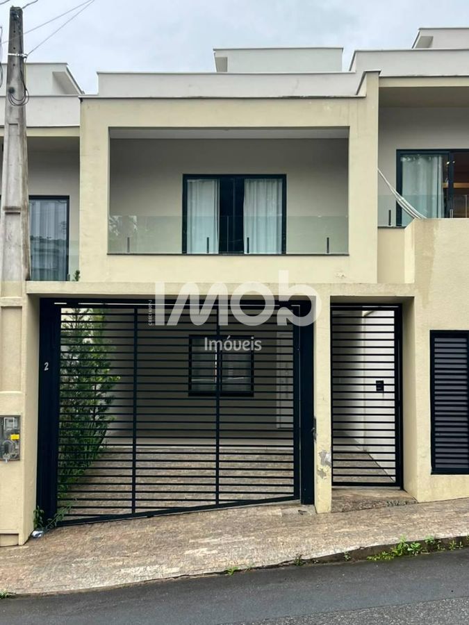 Geminado com suíte + 2 quartos, chico de paulo