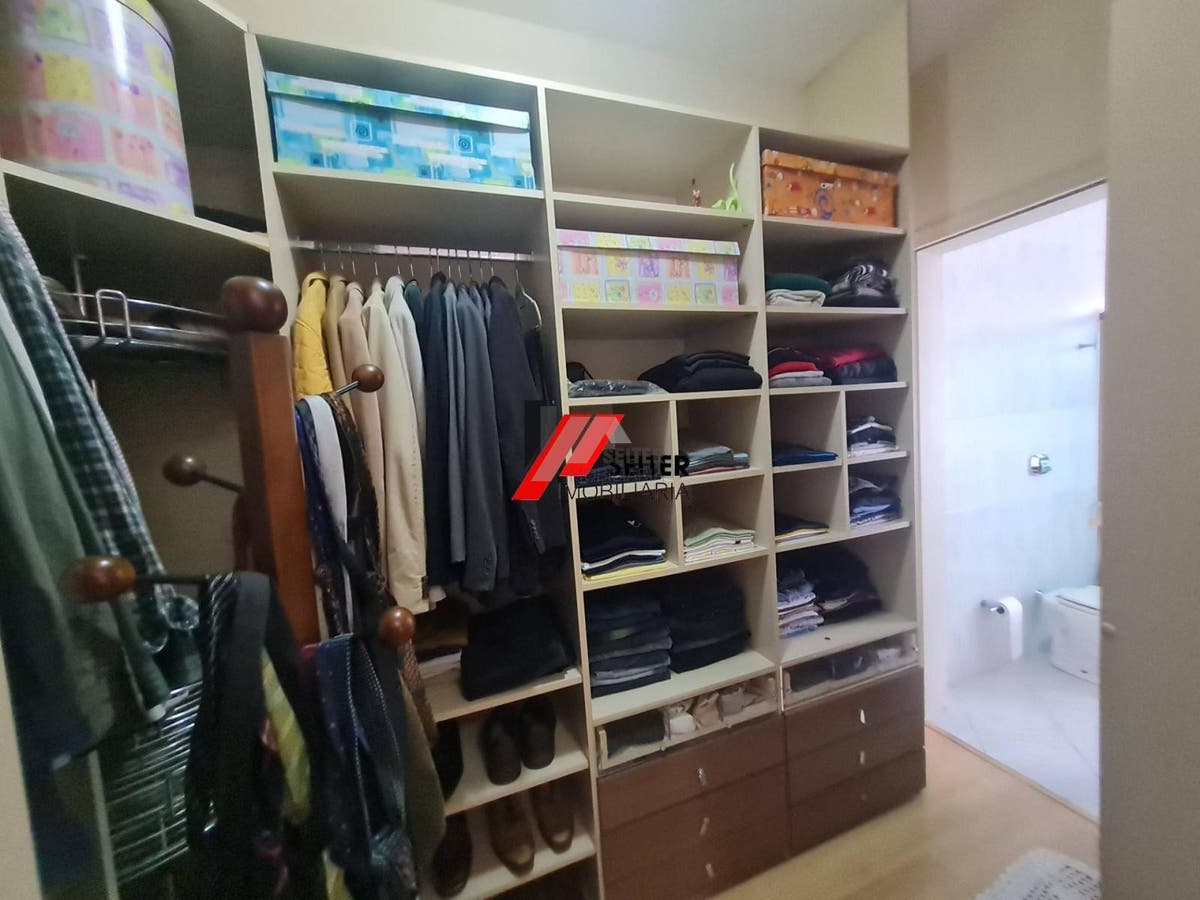 Casa de 4 suites a venda em Florianopolis