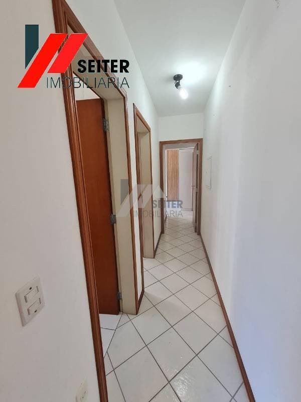 Apartamento de 2 dormitorios para locação semimobiliado itacorubi