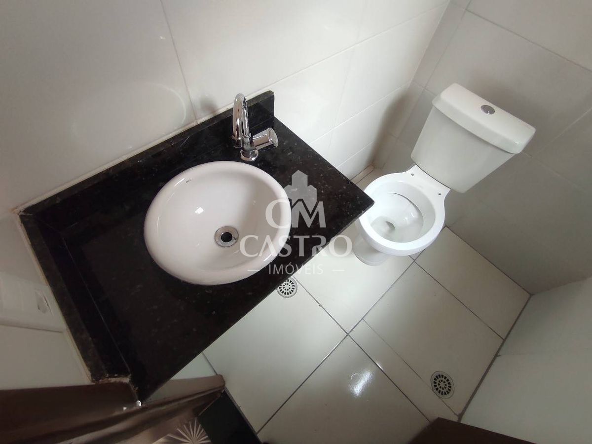 Casa de Condomínio com 2 quartos, Itaquera - São Paulo