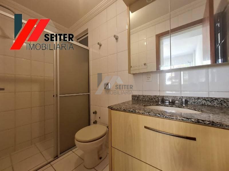 Apartamento de 2 dormitorios para locação semimobiliado itacorubi