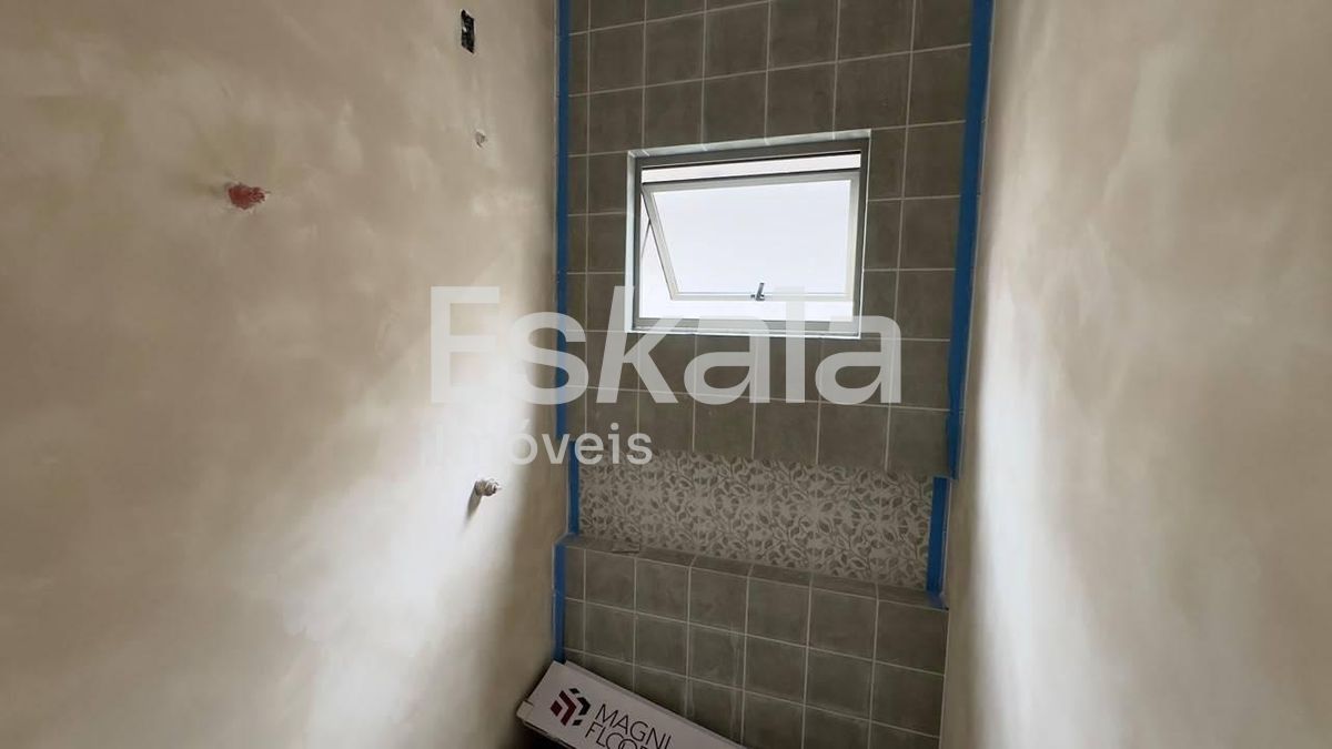 Casa Semimobiliada Com 01 Suíte Master + 02 Dormitórios Rau - Jaraguá Do Sul