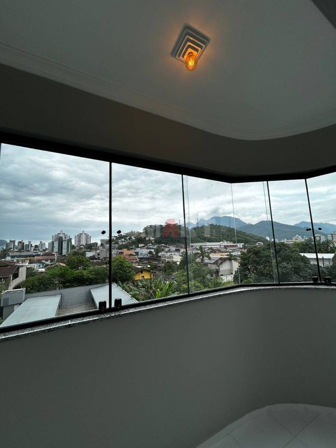 Apartamento 1 Suite e 2 Quartos no Bairro Nova Brasilia