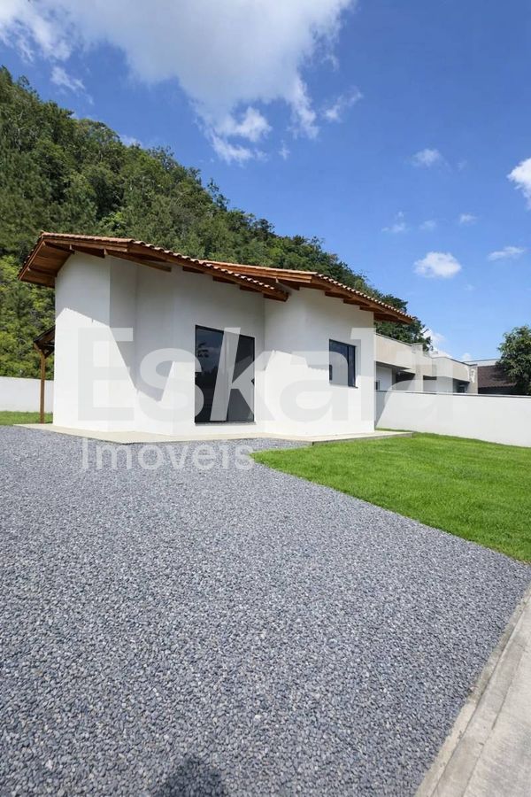 Casa Com 337m² de Área total Três Rios Do Norte - Jaraguá Do Sul