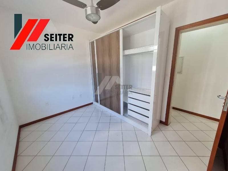 Apartamento de 2 dormitorios para locação semimobiliado itacorubi