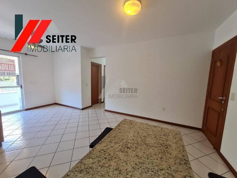 Apartamento de 2 dormitorios para locação semimobiliado itacorubi