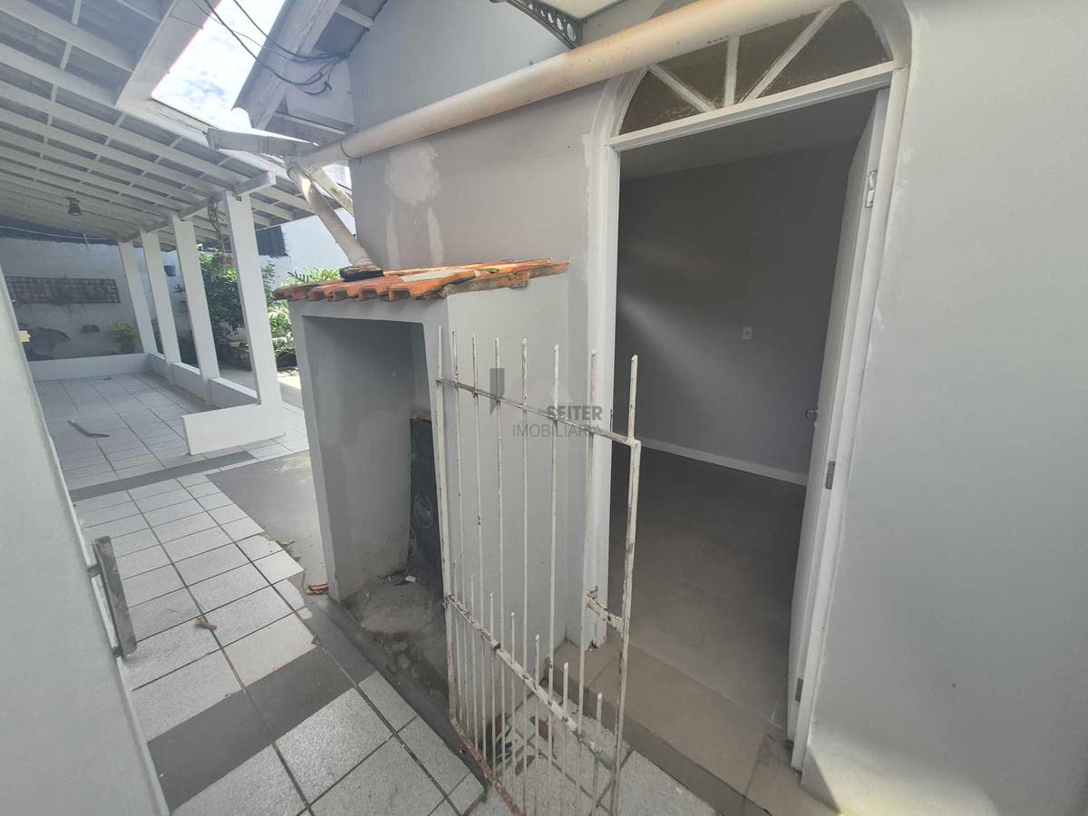 Casa de 4 quartos para alugar no Santa Monica Florianopolis