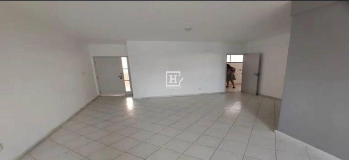 Apartamento com 3 quartos, Atalaia - Aracaju