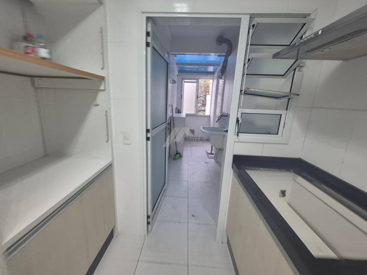 Apartamento com 3 quartos para Locação, Itacorubi - Florianópolis