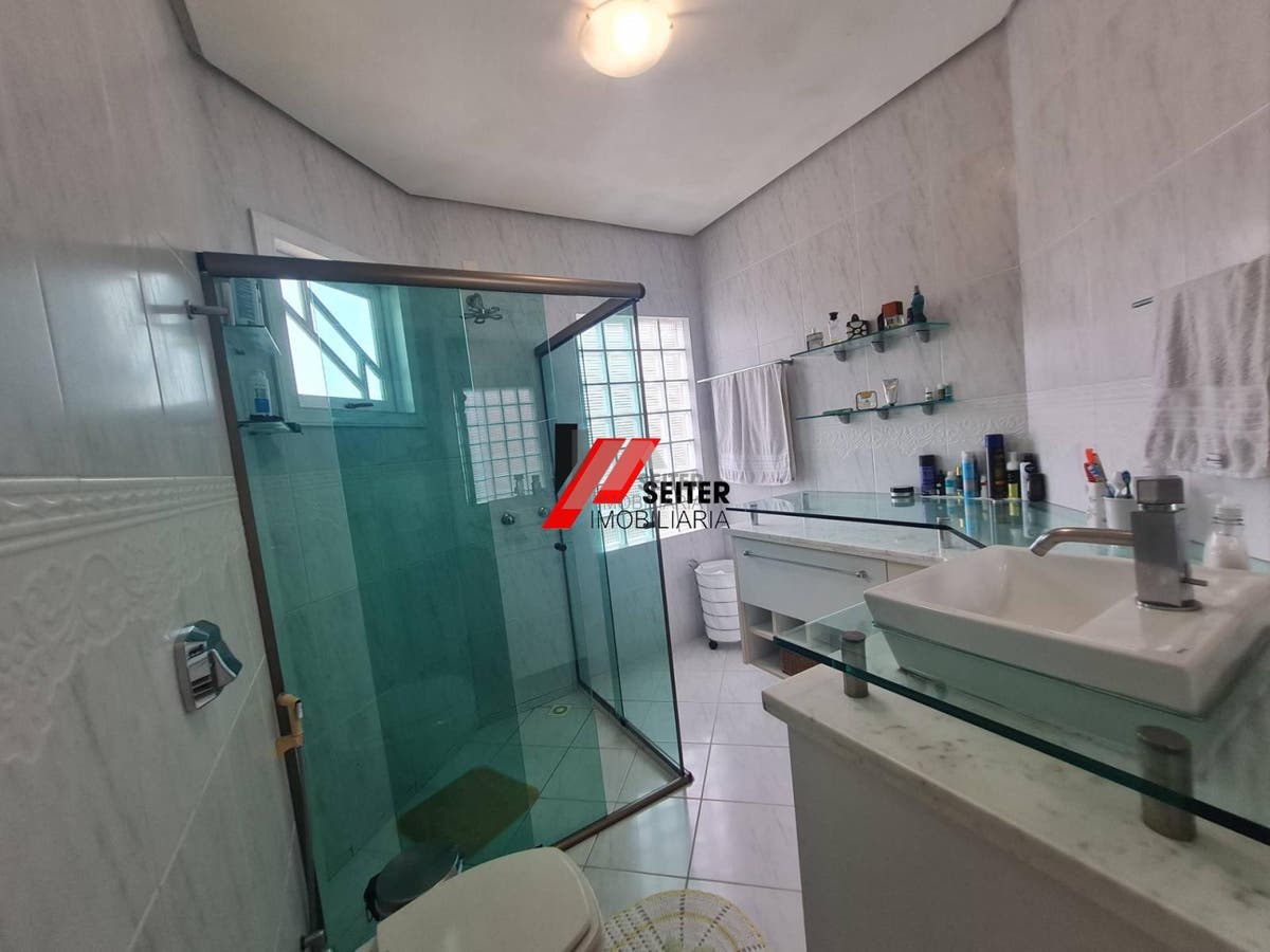 Casa de 4 suites a venda em Florianopolis