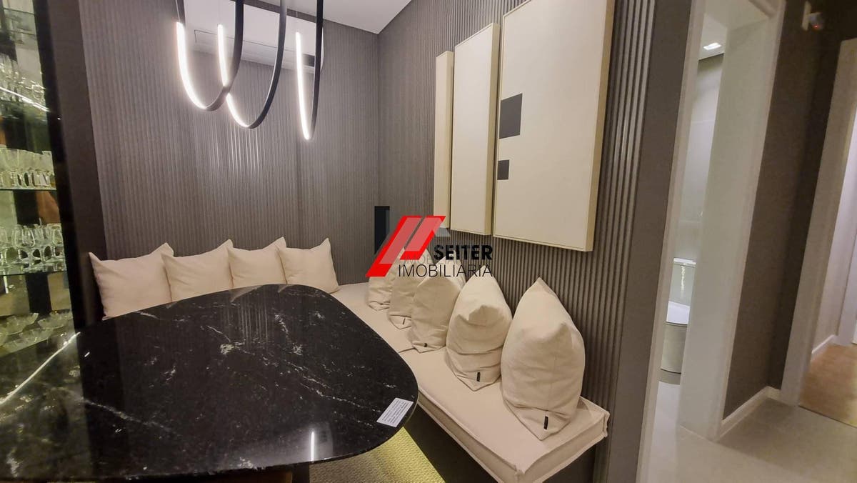 Apartamento a Venda no Bairro Saco Grande em Florianópolis