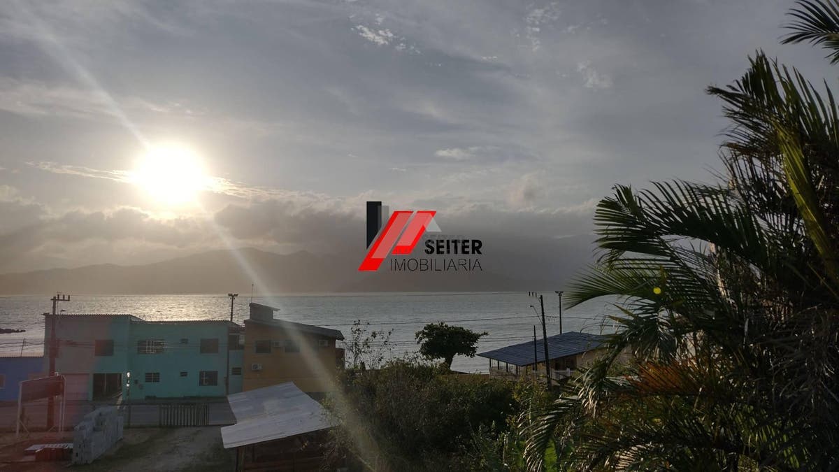 Casa a venda em Ribeirão da Ilha