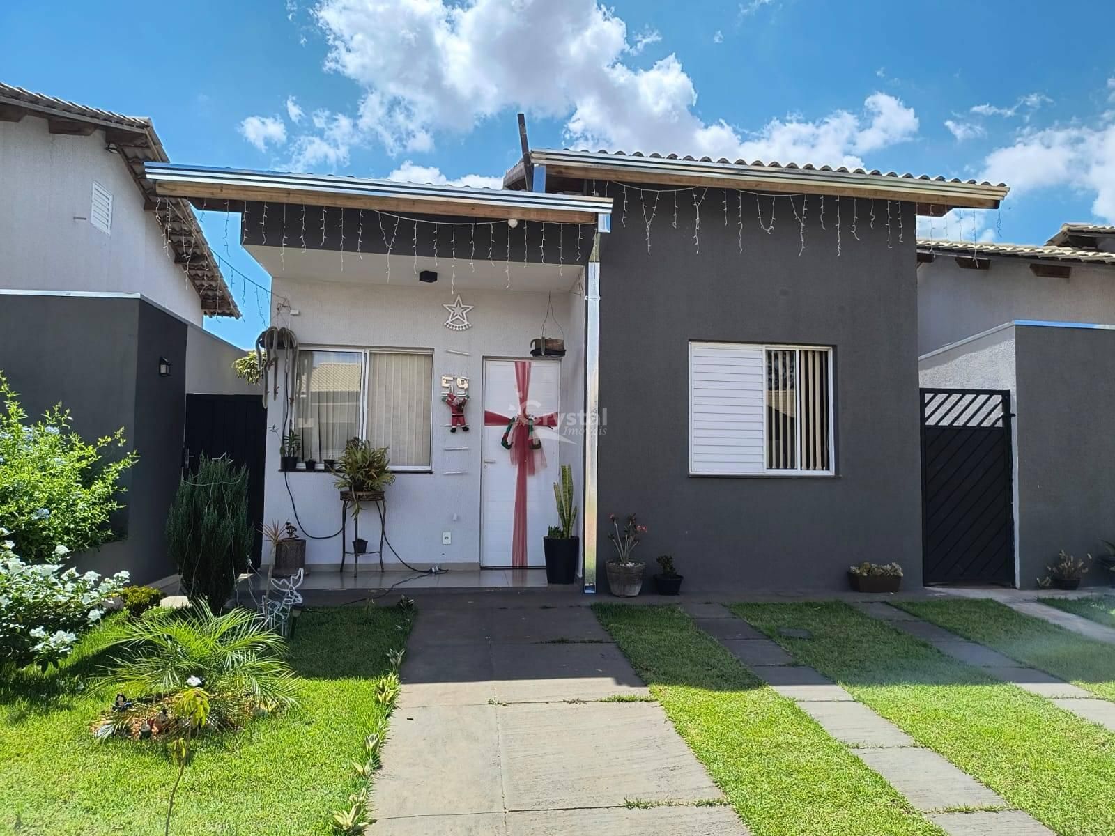 Casa à Venda com Suíte e Closet, Área de Lazer e Entrada para 2 Carros em Terras de Avaré I - Avaré. Foto 2