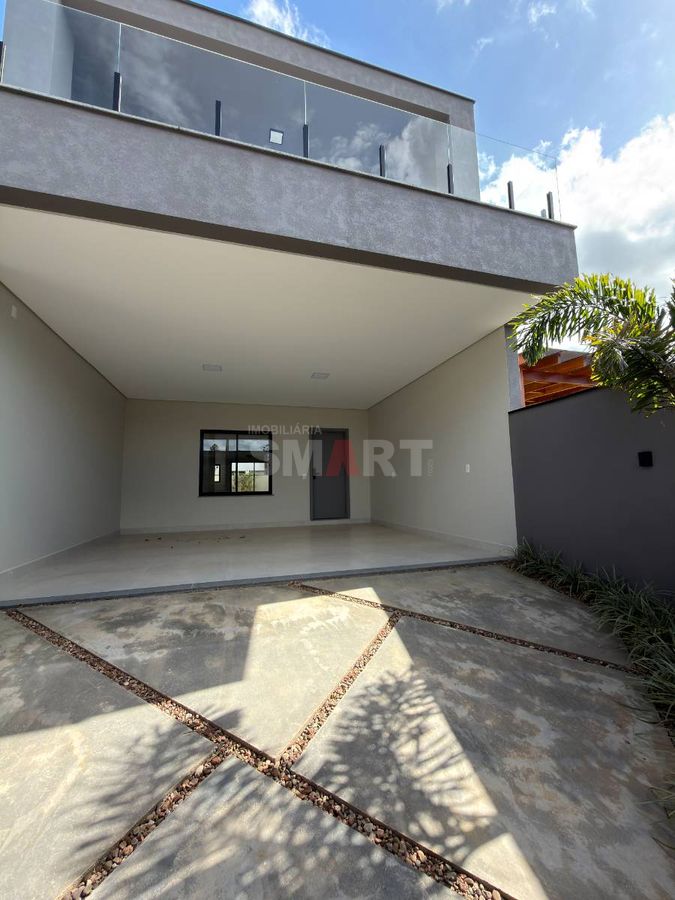 Geminado novo com 1 suíte + 2 quartos em local calmo