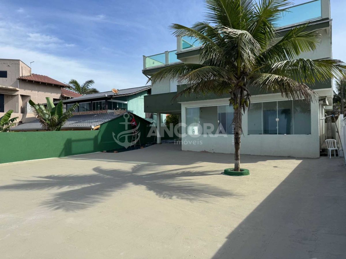 Casa, 5 quartos, 221 m² - Foto 2