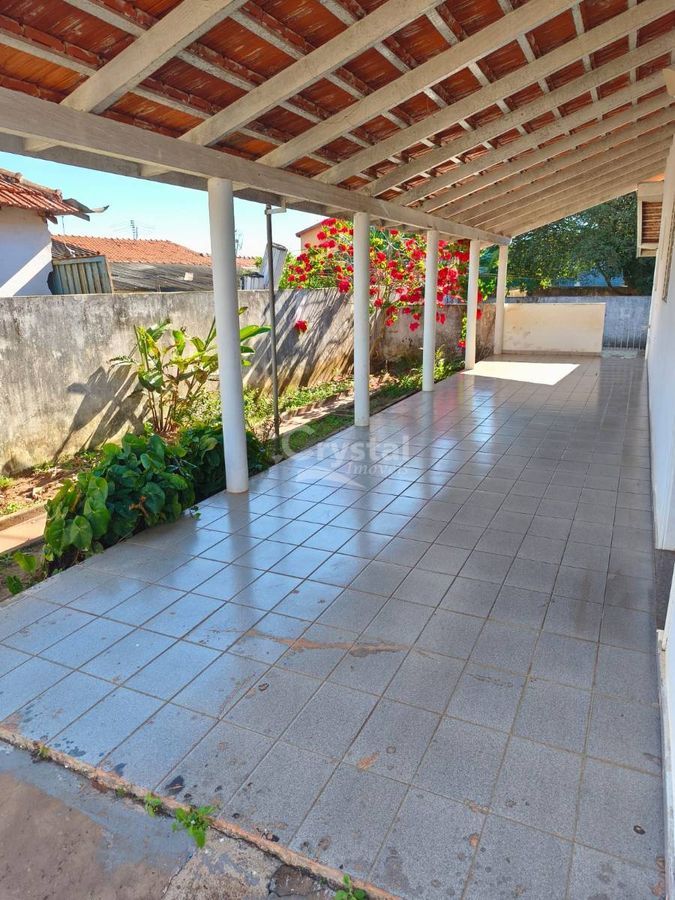Casa à Venda com 3 Quartos, Churrasqueira e Garagem Coberta em Vila São Luiz - Avaré. Foto 5
