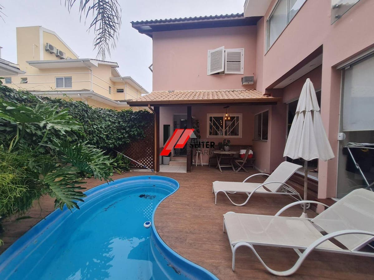 Casa de 4 suites a venda em Florianopolis