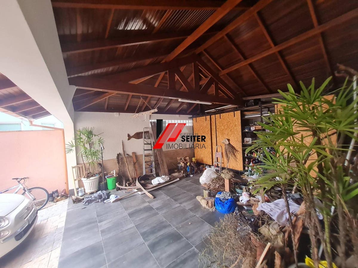 Casa de 4 suites a venda em Florianopolis