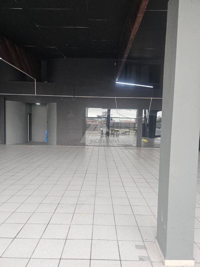 Galpão em Capoeiras bem localizado