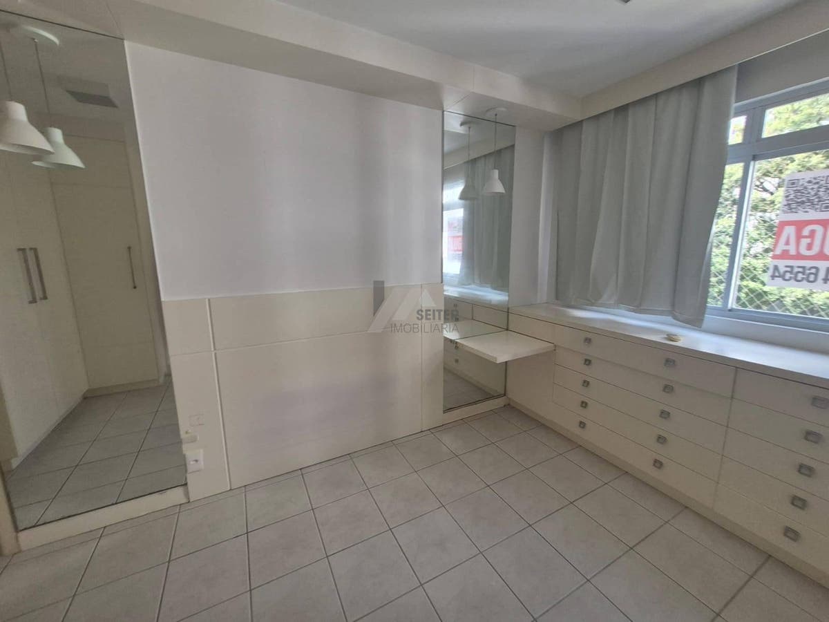 Apartamento de 2 Dormitorios aluguel Itacorubi Mobiliado