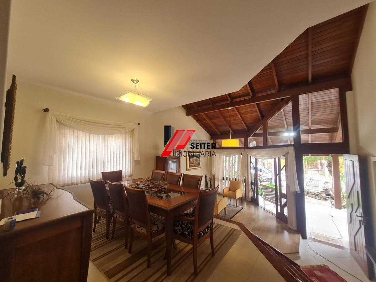 Casa de 4 suites a venda em Florianopolis