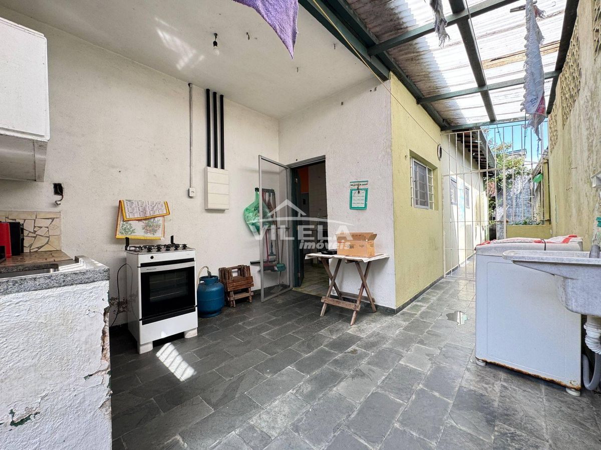 Casa com piscina-Jardim Prima Vera-Caraguatatuba-SP
