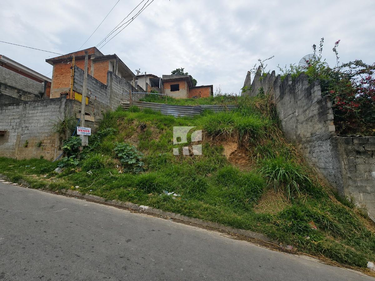 TERRENO - Rua José Cezar de Azevedo Soares