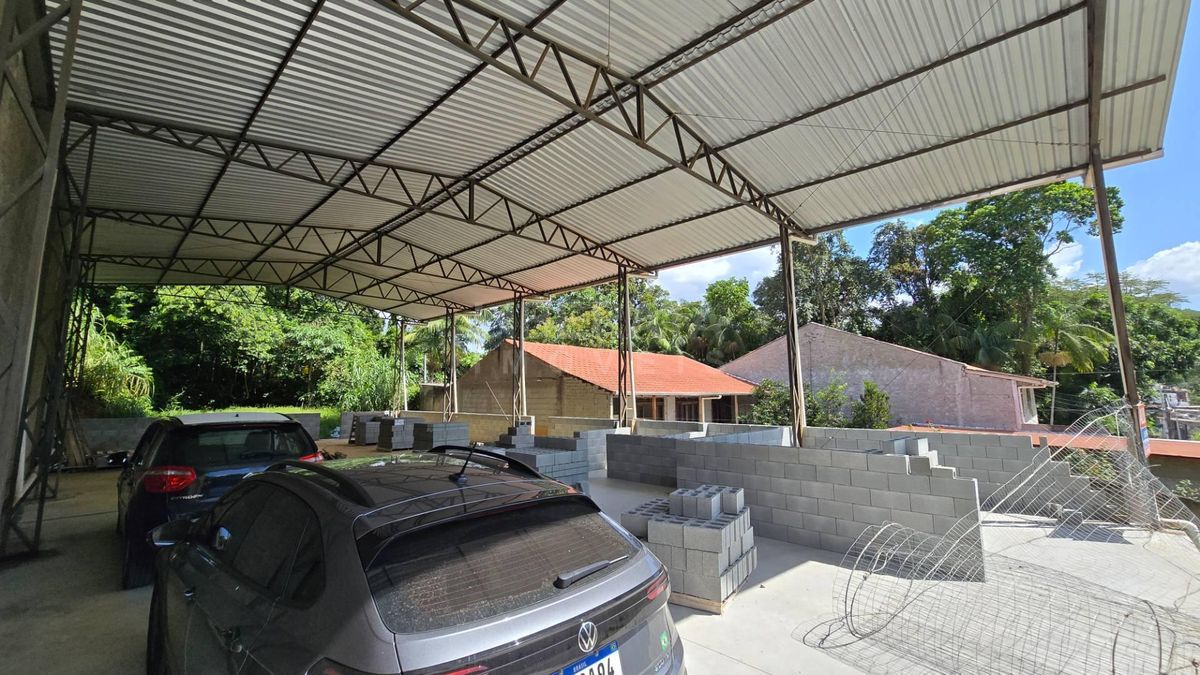 Galpão aberto para locação no Água Verde, Blumenau, SC