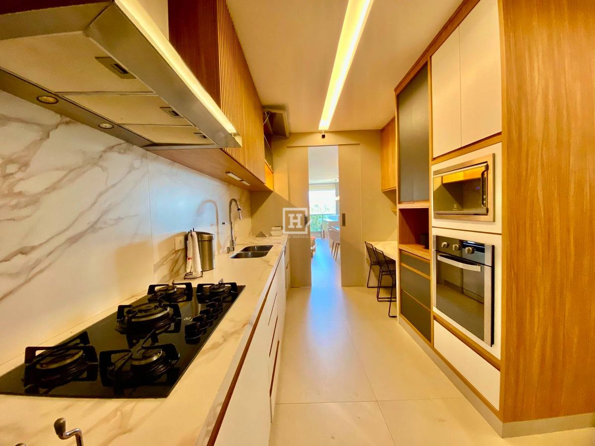 Apartamento com 3 quartos à Venda, Real Parque - São Paulo