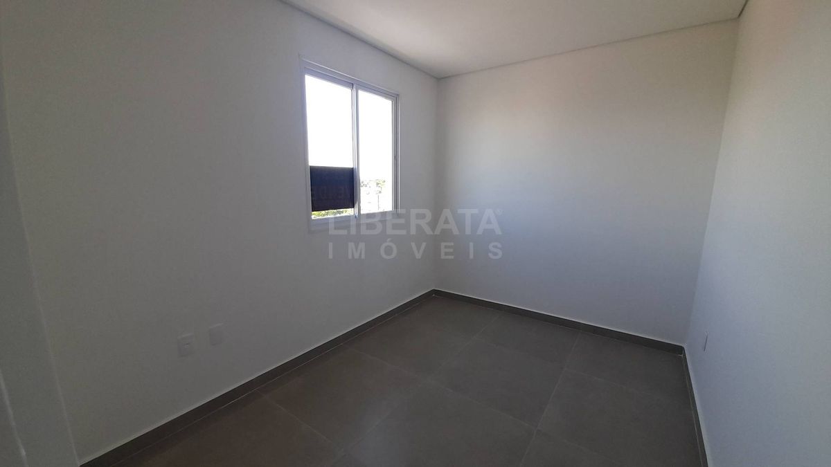 Apartamento a venda na Meia Praia, Navegantes, SC
