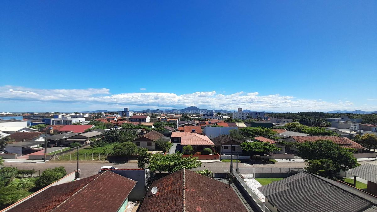 Apartamento a venda na Meia Praia, Navegantes, SC