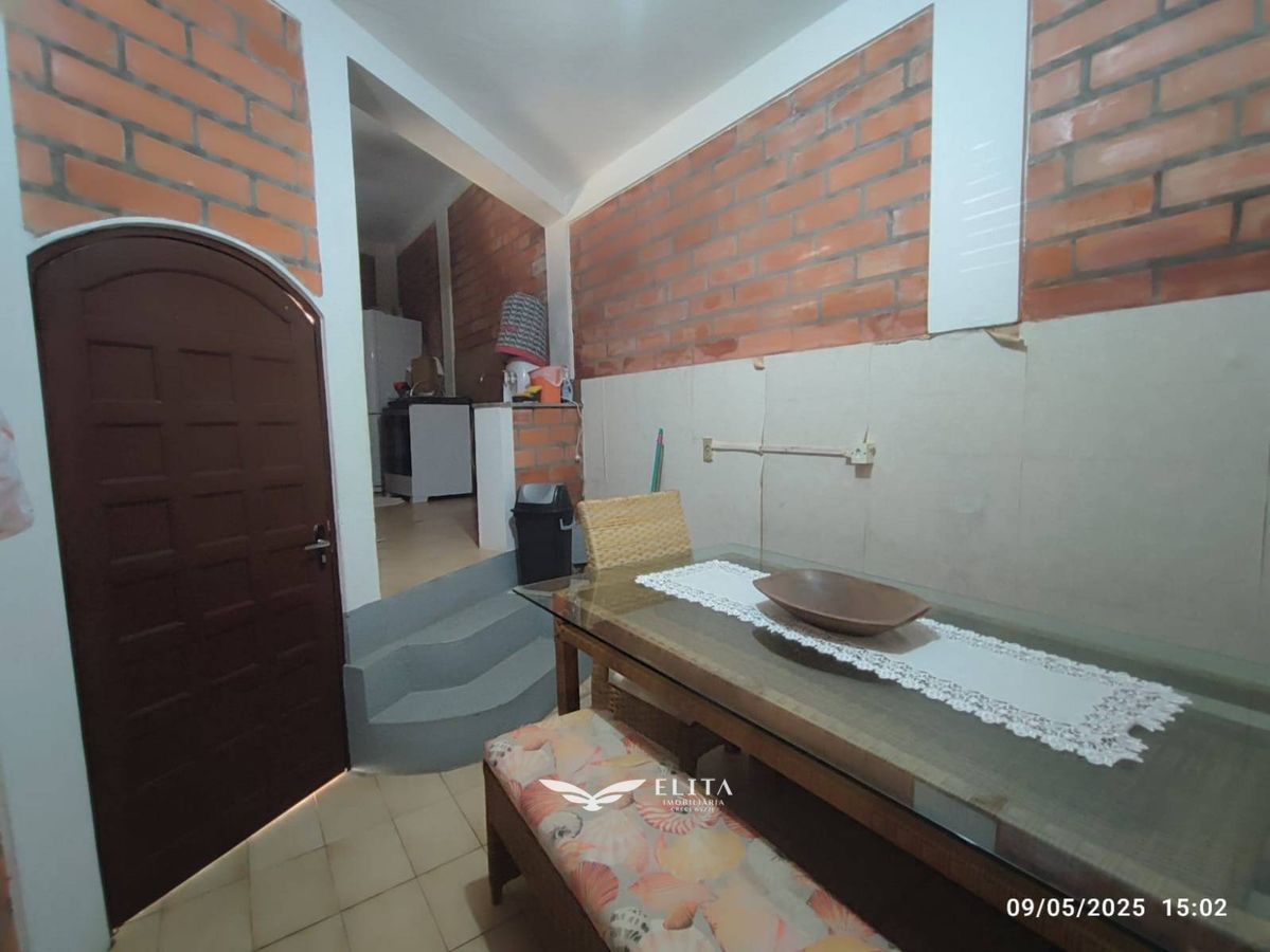 Casa a venda a 70m da praia do Grant, Itajuba, Barra Velha SC