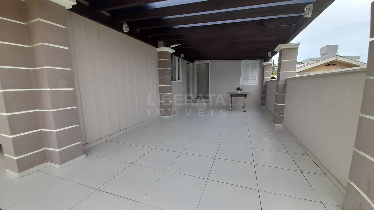 Casa para alugar na Meia Praia, Navegantes, SC