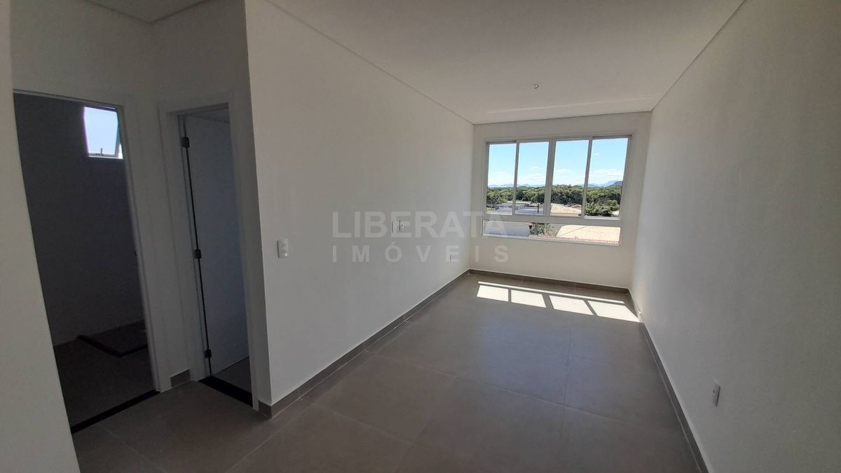 Apartamento a venda na Meia Praia, Navegantes, SC