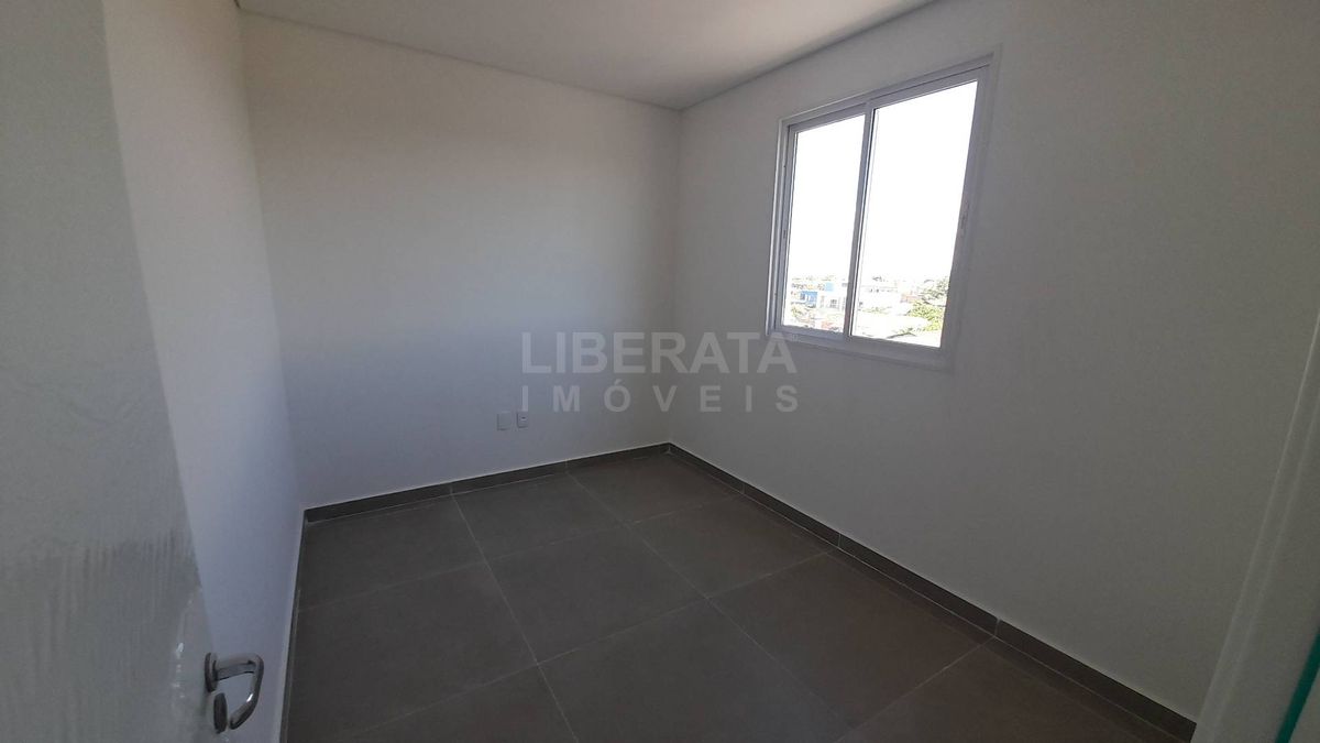 Apartamento a venda na Meia Praia, Navegantes, SC