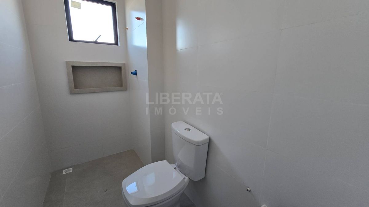 Apartamento a venda na Meia Praia, Navegantes, SC