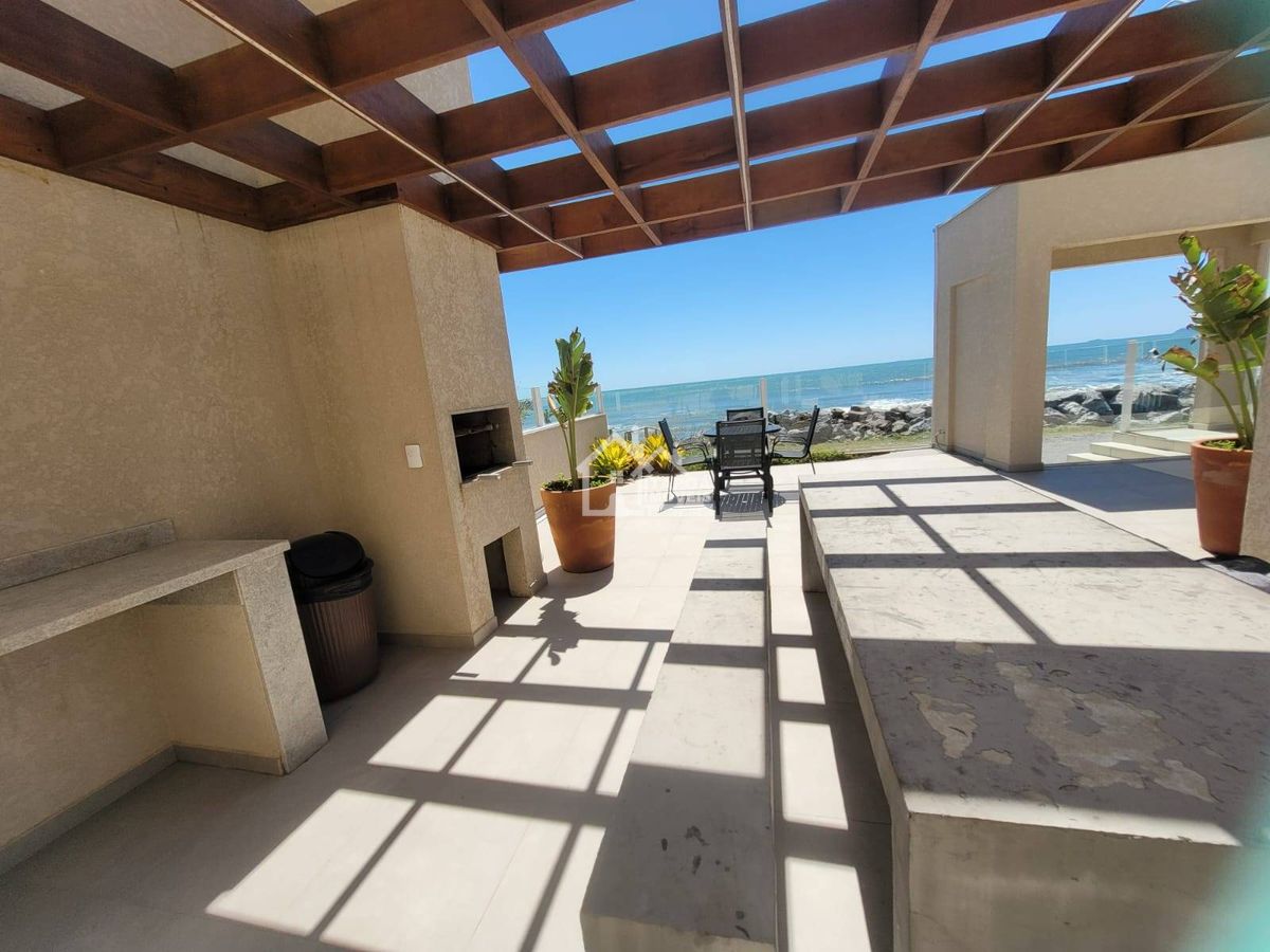 Residencial Ocean Castle - Apartamento alto padrão - mobiliado - frente mar