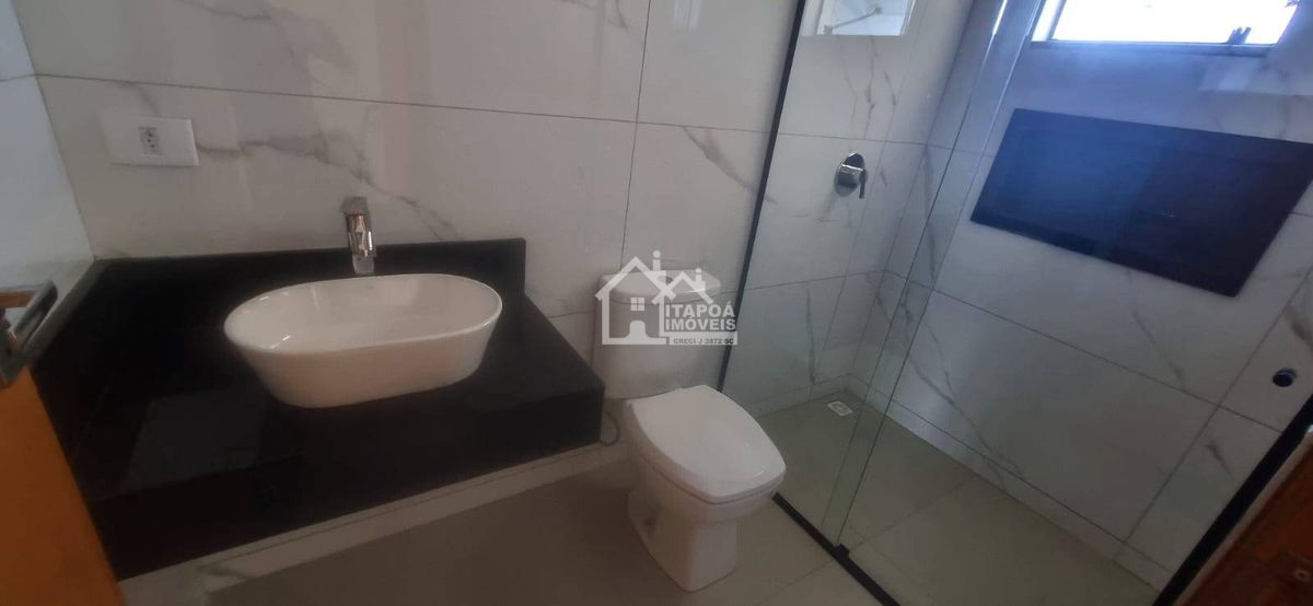 Sobrado com 1 suíte + 3 quartos, Itapema do Norte - Itapoá