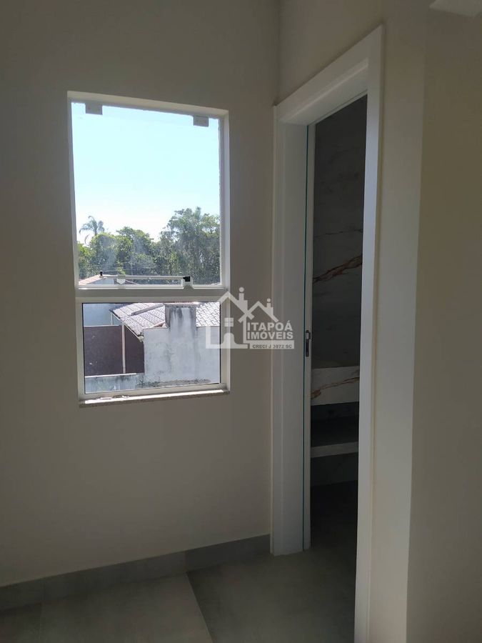 Sobrado mobiliado, à venda - Balneário Sai Mirim, 350 metros do mar