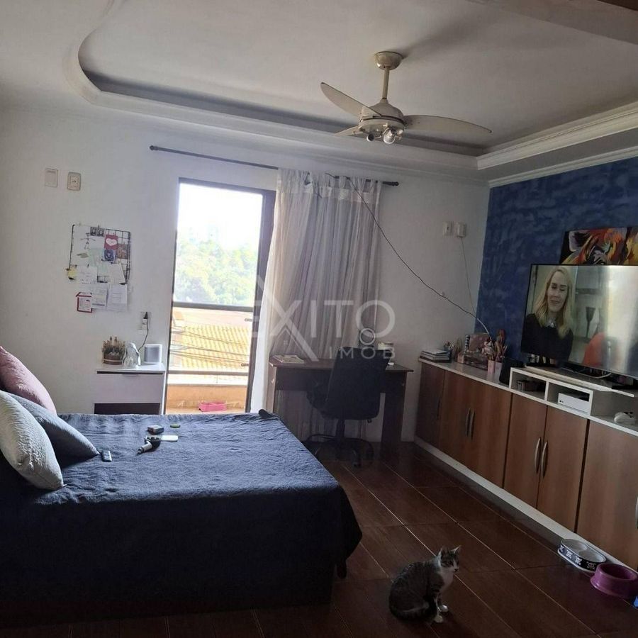 Casa, 3 quartos, 225 m² - Foto 13