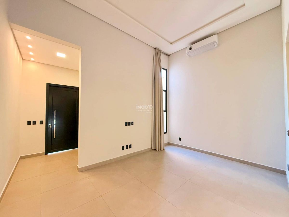 CASA PARA ALUGAR (R$8.000,00) NO CONDOMINIO FECHADO LEONARDO DA VINCI - VILA A - FOZ DO IGUÇU/PR